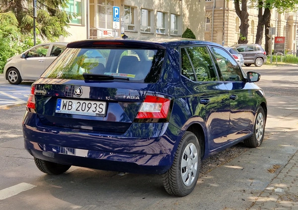 Skoda Fabia cena 27500 przebieg: 144000, rok produkcji 2018 z Wrocław małe 67